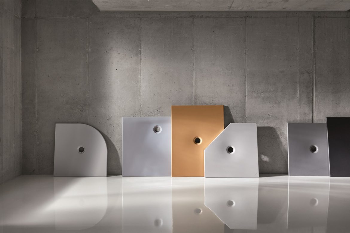Bette easy-to-fit shower trays available in 400 colours BetteFloor collection Bette easy-to-fit shower trays in 400 colours