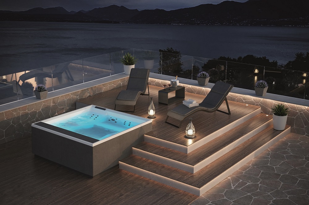 Novellini Divina Outdoor Spa