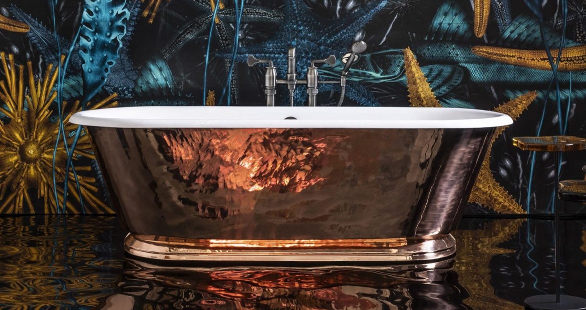 Drummonds Hammered Tamar bath