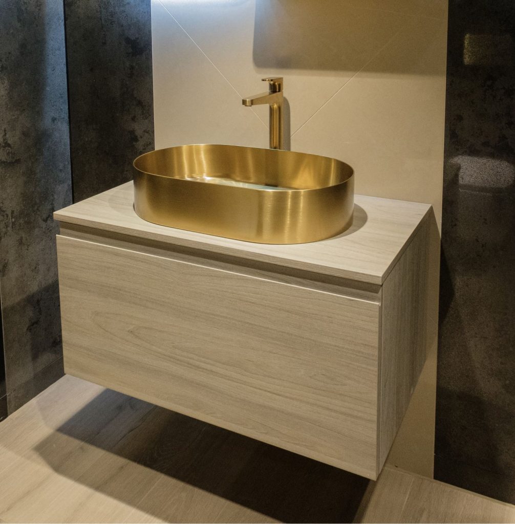 Bathroom-Review-RAK-Ignot-Oval-Gold-Lifestyle