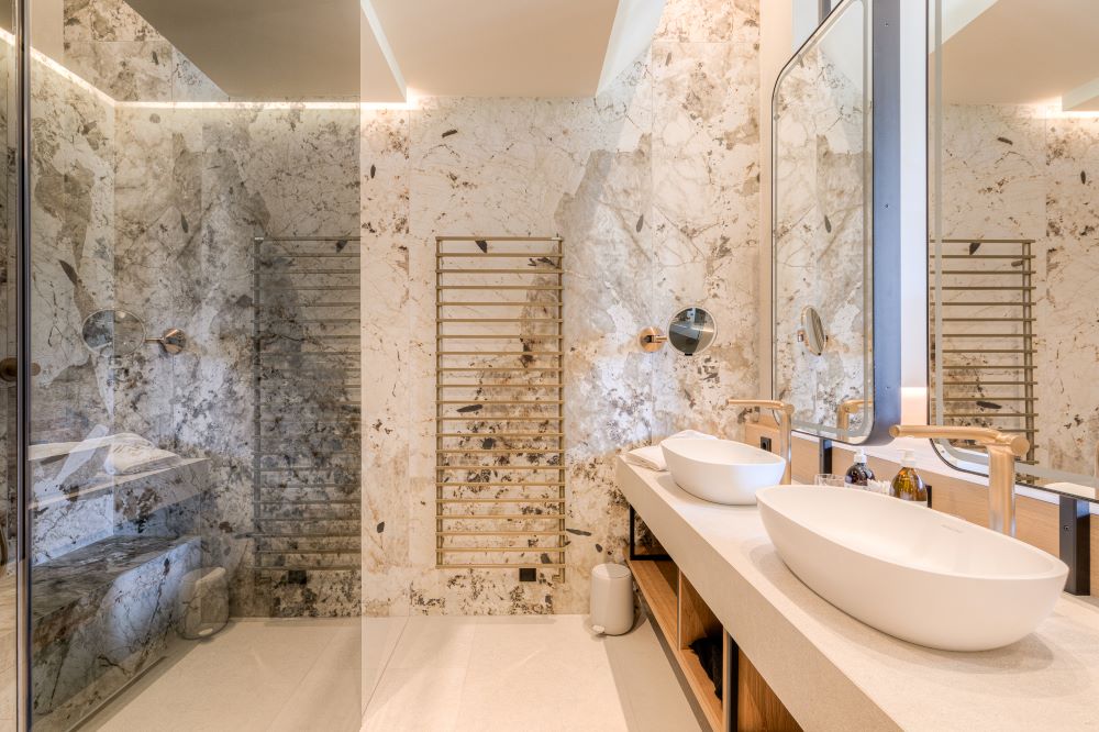 Bathroom-Review-KEUCO_Referenz_Amaril Hotel