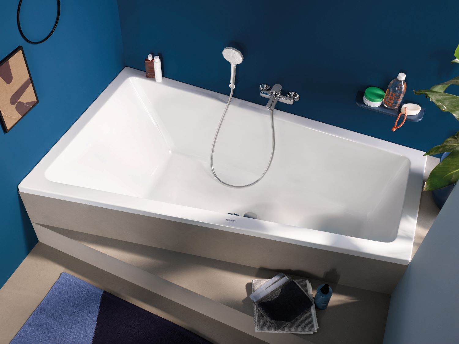 Bathroom-Review-Duravit-Space-saving-bathtubs