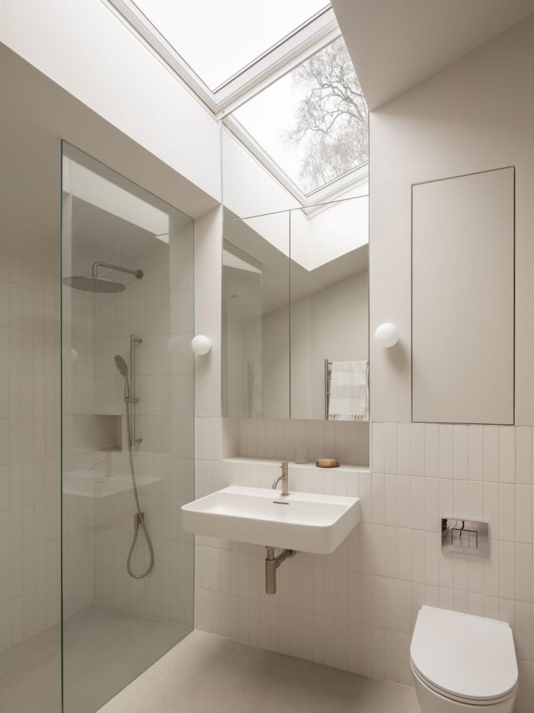 Bathroom-Review-LAUFEN_OLA_Butterfly_House-Oliver-Leech-Architects