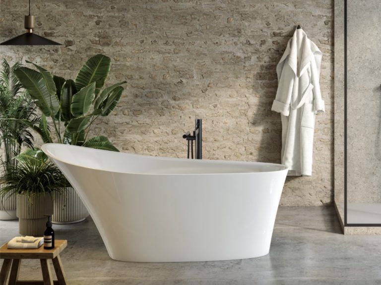 Bathroom-Review-Victoria-Albert-Water-saving-bath-Ledro.