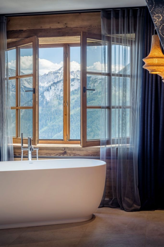 Bathroom-Review-LUV-Duravit_Blaue_Burg