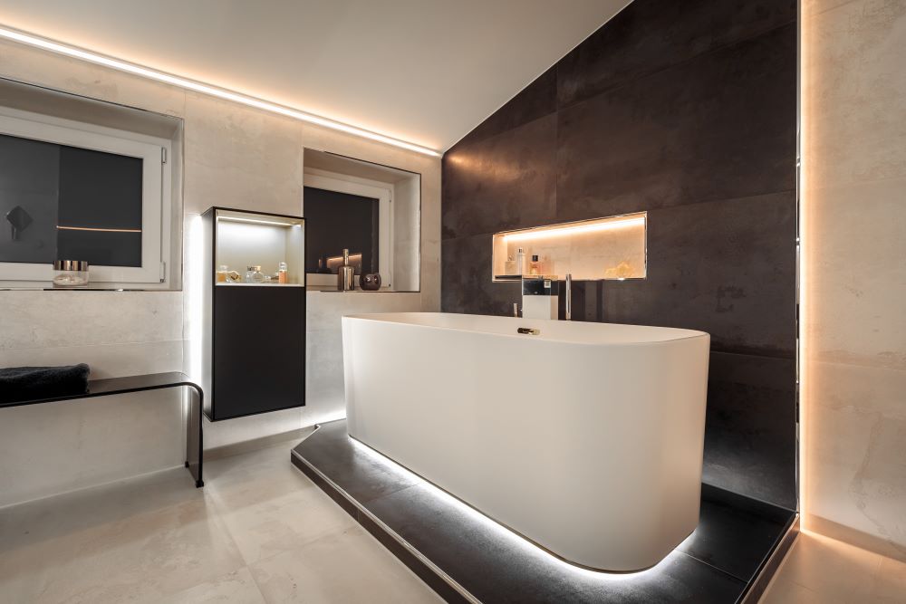 Bathroom-Review-Schluter-Systems-Creative-Lighting-Liprotec