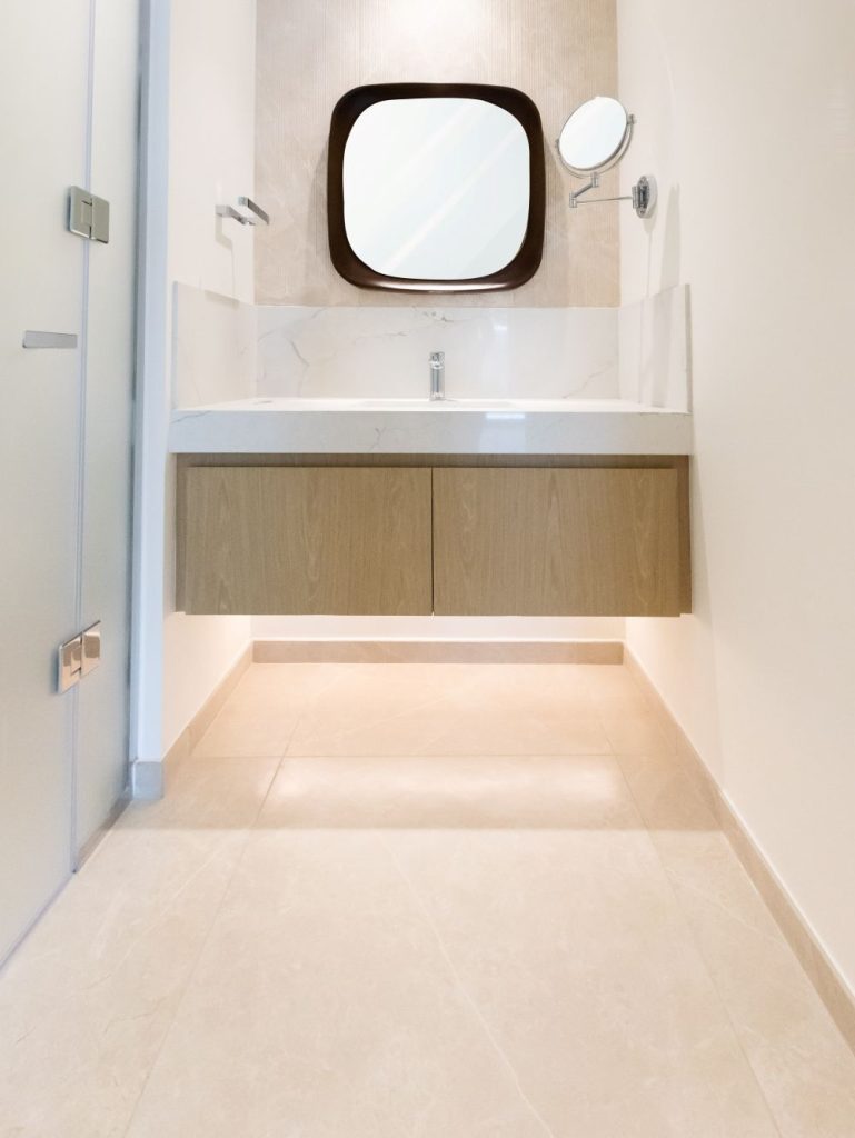 Bathroom-Review-Bagno-Design-Sanipex-ST-REGIS-DOWNTOWN
