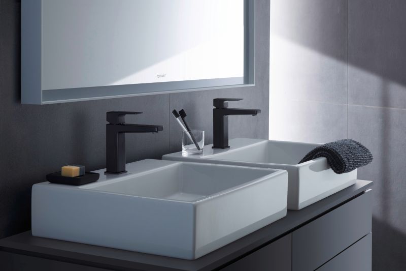 Bathroom-Review_Upgrade_Faucet_Manhattan