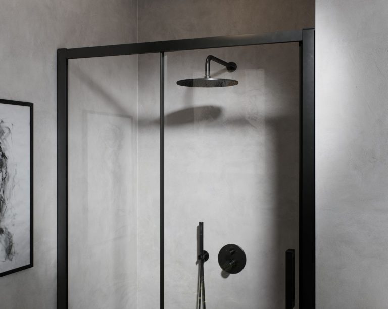 Seamless style meets everyday practicality with Connect 2 Bathroom-Review-IS_MS_MP_AmbCU