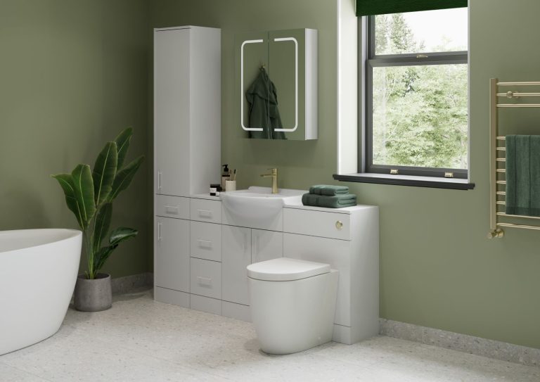 Bathroom-Review-B2GO_PJH-New-Vista-Bathroom-Furniture.